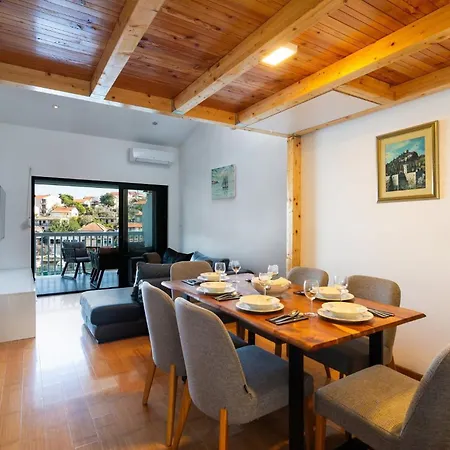 Apartman Antonio Stomorska Exteriér fotografie