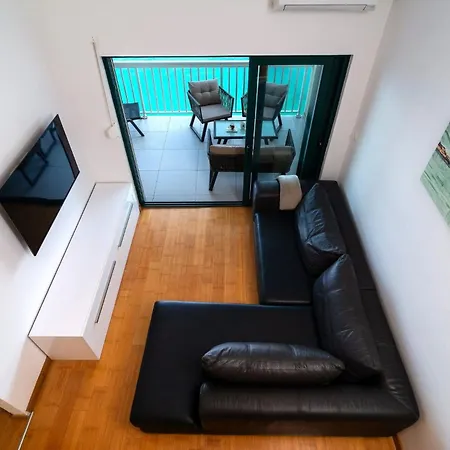 Apartman Antonio Stomorska Exteriér fotografie